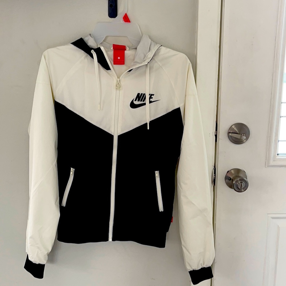 Nike windbreaker